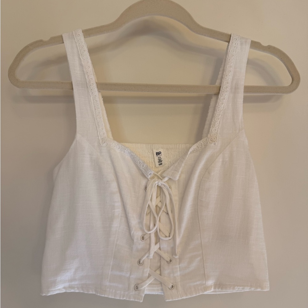 Nordstrom White Sleeveless Crop Tie Front Tank Top